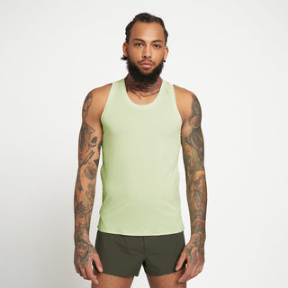 Model_Text: model is 6'2" and wears a medium
