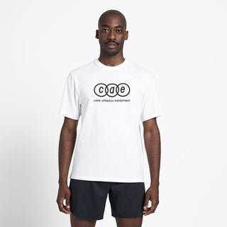 Model_Text: model is 6'1" and wears a medium