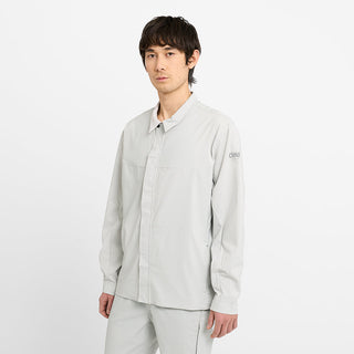 side view of ciele athletics CCJacket unisex running jacket from the Lifestyle Edition collection, in light grey color, on a model