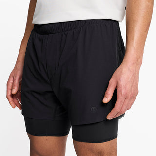 Model_Text: model is 5'9" and wears a medium