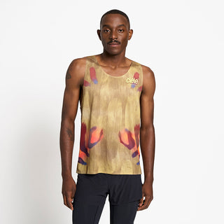 Model_Text: model is 6'0" and wears a medium