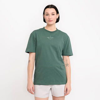 Model_Text: model is 5'6" and wears a small