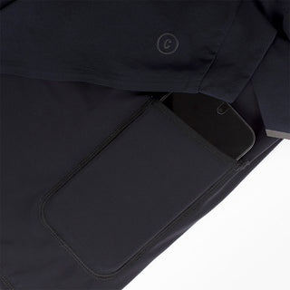 close view of the integrated phone pocket in the liner of the ciele athletics DLYShort 4 inch with a long brief in shadowcast color