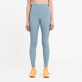 Model_Text: model is 5'7" and wears a x-small