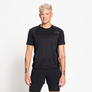 Model_Text: model is 5'6" and wears a small