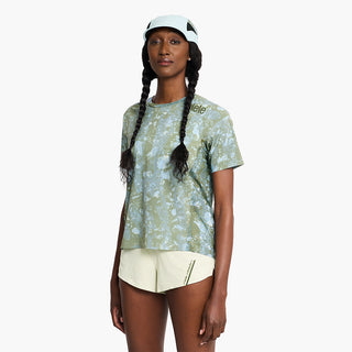 Model_Text: model is 6'1" and wears a small