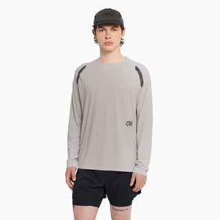 Model_Text: model is 5'8" and wears a medium