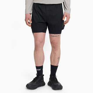 Model_Text: model is 5'8" and wears a medium