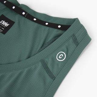 close view of the quick dry loop FSTSinglet the ciele athletics FSTTShirt lightweight and performance driven singlet in silver pine