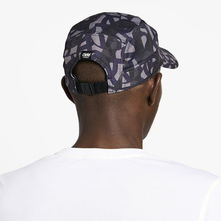 back view of ciele athletics GOCap SC Field Loopy unisex running hat in lightgrey color on a model