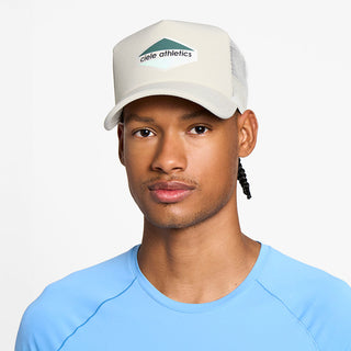 front view of the ciele athletics TRLCap unisex running hat with a curved brim in rainy day color, on a model