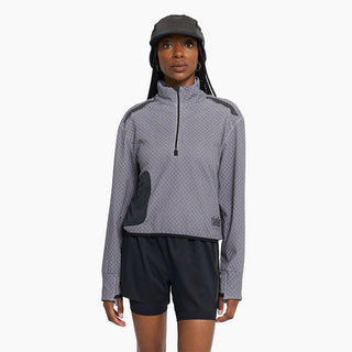 Model_Text: model is 5'5" and wears a x-small