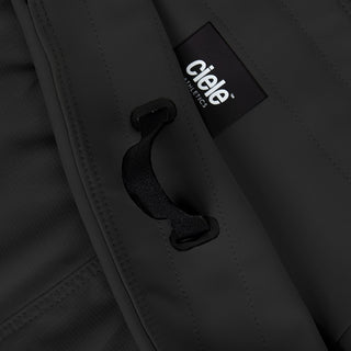 close view of the elastic waistband on the ciele athletics TRNShort 4 inch with a brief in shadowcast color