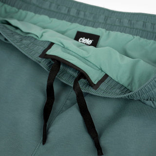 close view of the waistband of the ciele athletics ATShort 4 inch with liner short in silver pine color